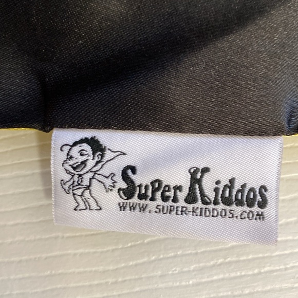 Lot Of 3 Super Hero Capes & 1 Mask- Iron Man, Batman w/Mask & Superman, 27"x 21” - Picture 10 of 12